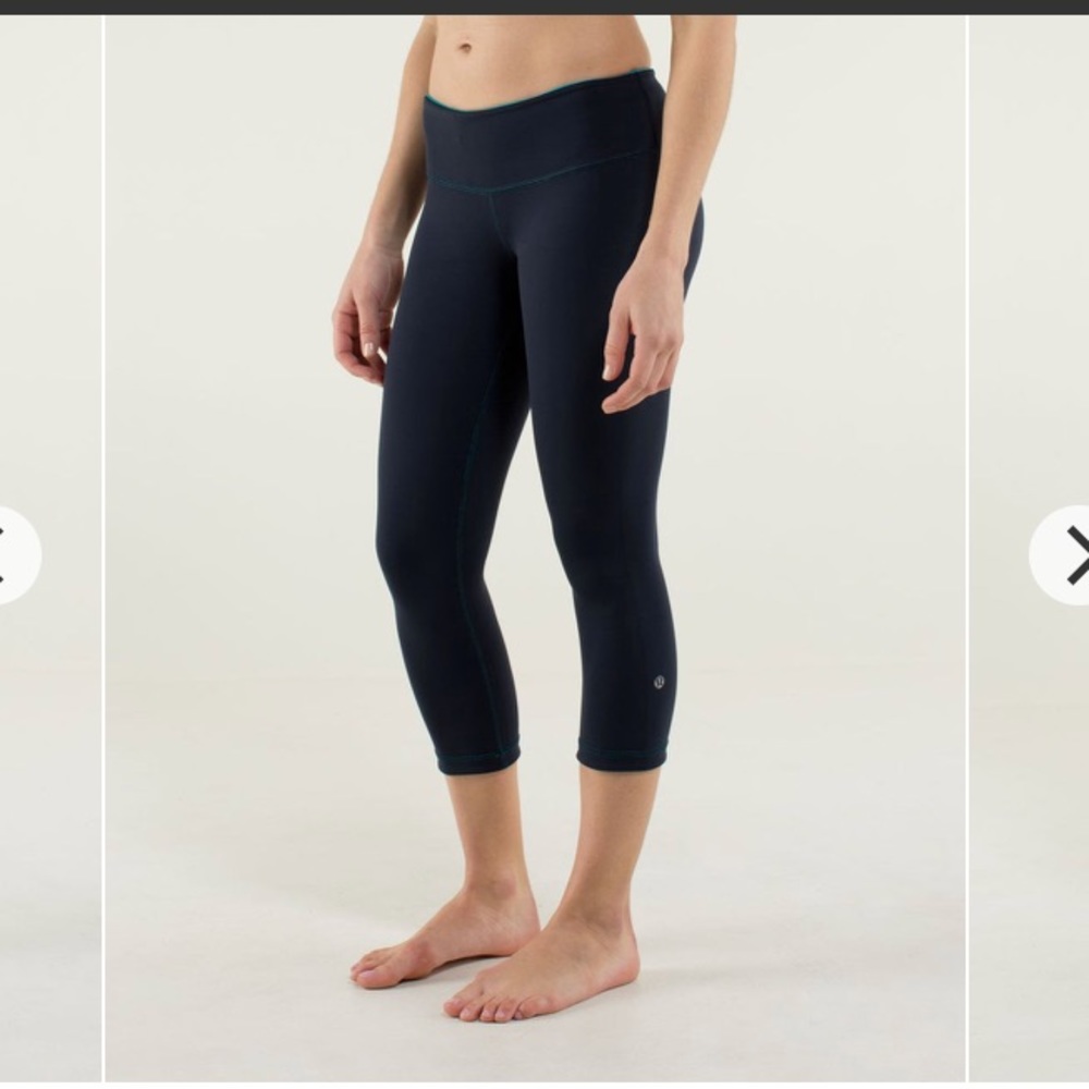 Lululemon reversible Wunder under crop-sold